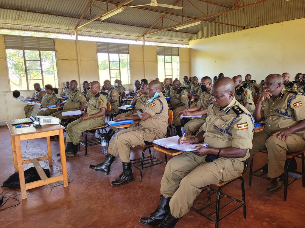 Senior Police Officers Urged on Corruption